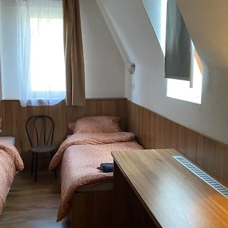 24 B&B Dunaújváros